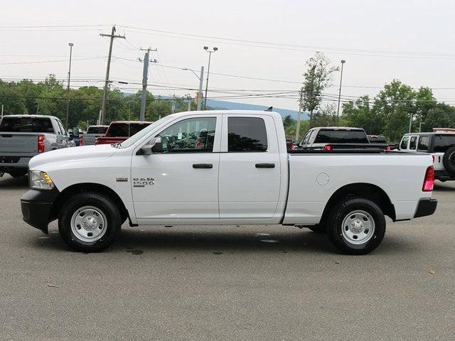 2024 RAM Ram 1500 Classic RAM 1500 CLASSIC TRADESMAN QUAD CAB 4X4 64 BOX 2024 RAM Ram 1500 Classic RAM 1500 CLASSIC TRADESMAN QUAD CAB 4X4 64 BOX