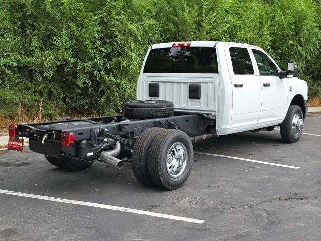 2024 RAM Ram 3500 Chassis Cab RAM 3500 TRADESMAN CREW CAB CHASSIS 4X4 60 CA