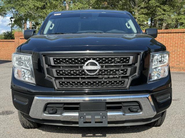 2023 Nissan TITAN Crew Cab SV 4x4