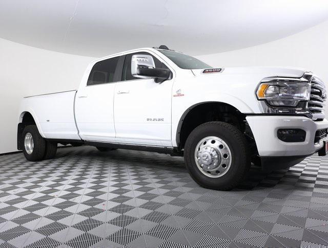 2024 RAM Ram 3500 RAM 3500 LIMITED LONGHORN CREW CAB 4X4 8 BOX