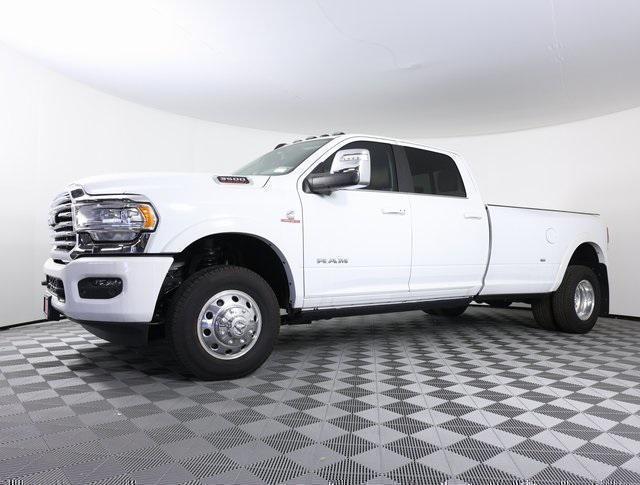 2024 RAM Ram 3500 RAM 3500 LIMITED LONGHORN CREW CAB 4X4 8 BOX