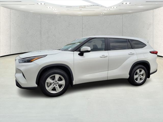 2023 Toyota Highlander LE