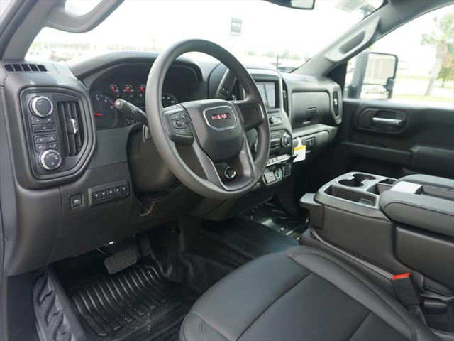 2024 GMC Sierra 2500HD 4WD Crew Cab Standard Bed Pro