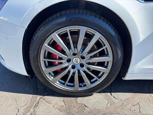 2022 Maserati Ghibli Modena Q4