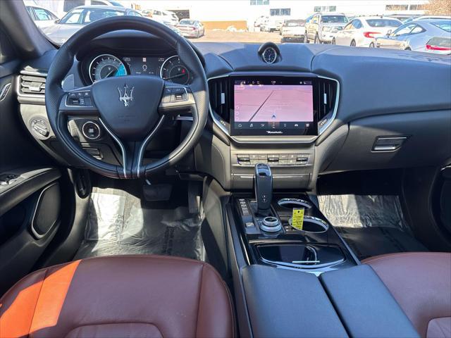 2022 Maserati Ghibli Modena Q4