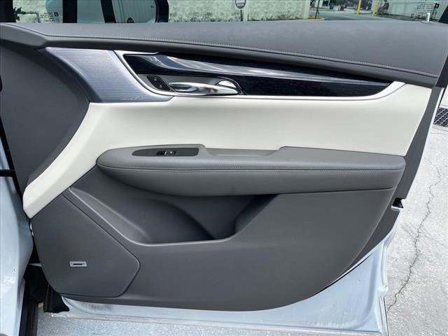 2024 Cadillac XT6 FWD Premium Luxury
