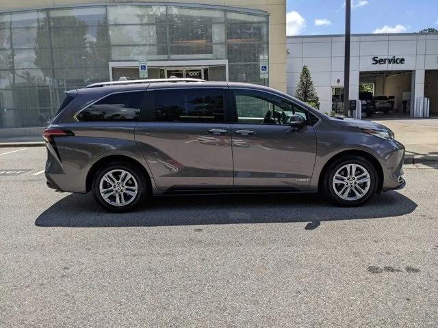 2021 Toyota Sienna Platinum