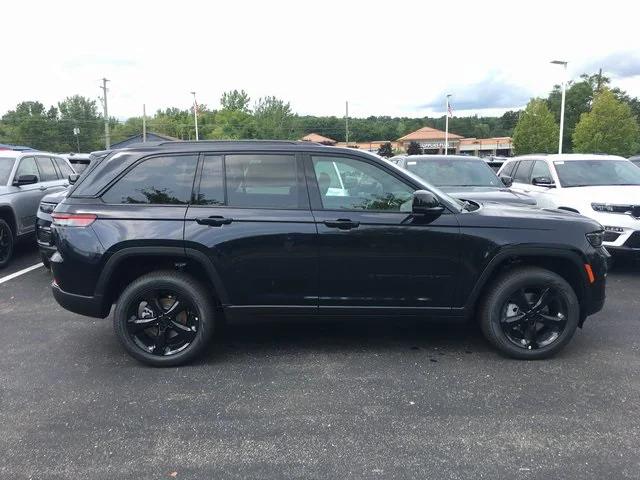 2024 Jeep Grand Cherokee GRAND CHEROKEE LIMITED 4X4