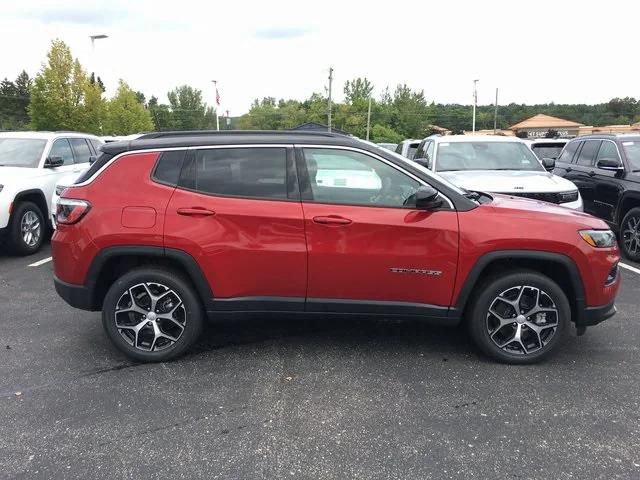 2024 Jeep Compass COMPASS LIMITED 4X4