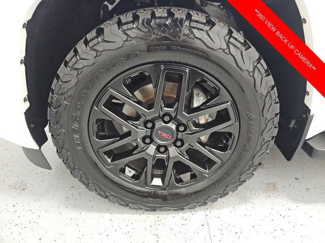 2024 Toyota Sequoia SR5