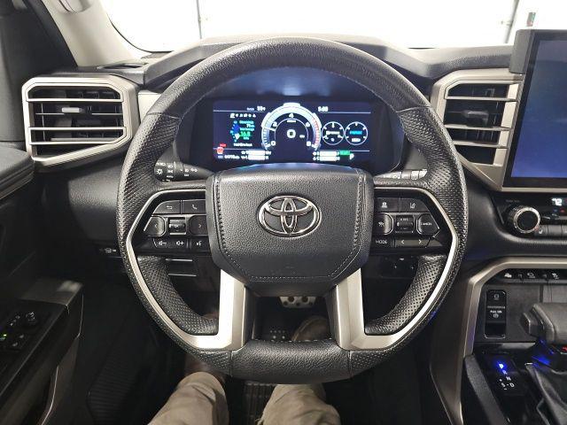 2024 Toyota Sequoia SR5