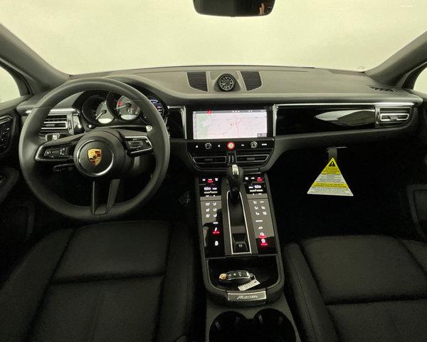 2024 Porsche Macan AWD