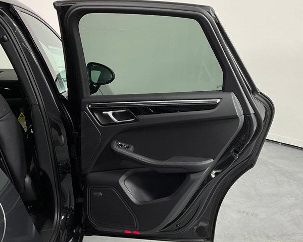 2024 Porsche Macan AWD