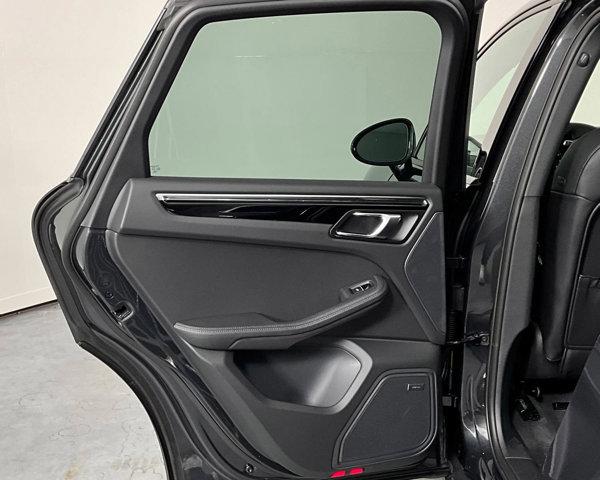2024 Porsche Macan AWD