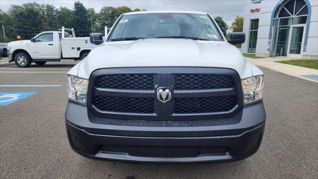 2024 RAM Ram 1500 Classic RAM 1500 CLASSIC TRADESMAN CREW CAB 4X4 57 BOX