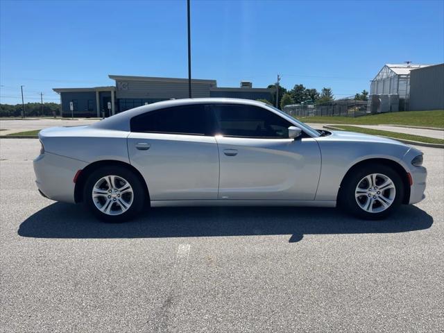 2020 Dodge Charger SXT RWD