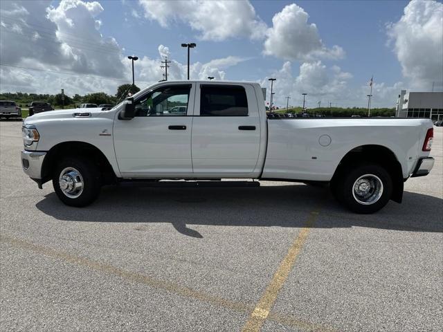 2024 RAM 3500 Tradesman Crew Cab 4x4 8 Box