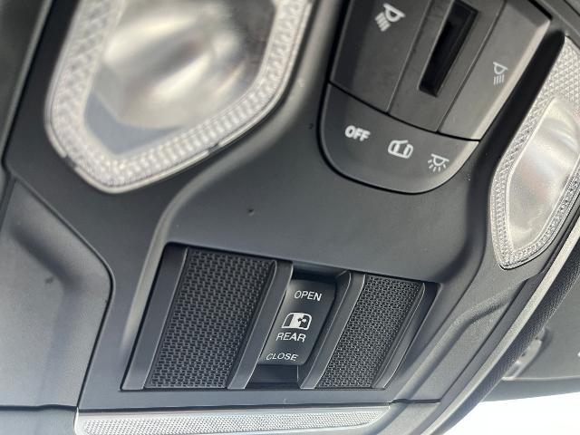 2021 Ram 1500 Big Horn Crew Cab 4x4 57 Box