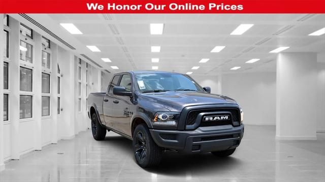 2024 RAM Ram 1500 Classic RAM 1500 CLASSIC WARLOCK QUAD CAB 4X4 64 BOX