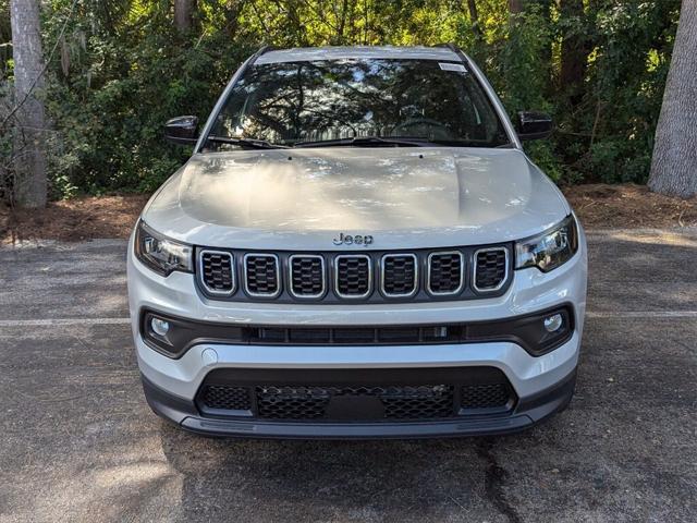 2024 Jeep Compass COMPASS LATITUDE 4X4