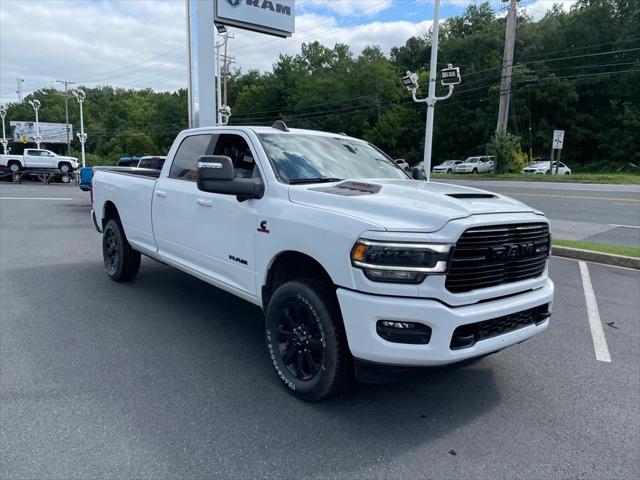 2024 RAM Ram 3500 RAM 3500 LARAMIE CREW CAB 4X4 8 BOX