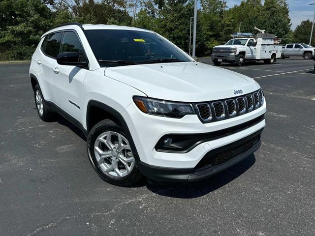 2024 Jeep Compass COMPASS LATITUDE 4X4