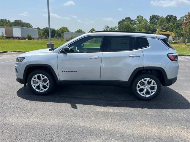 2024 Jeep Compass COMPASS LATITUDE 4X4