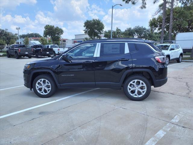 2024 Jeep Compass COMPASS LATITUDE 4X4