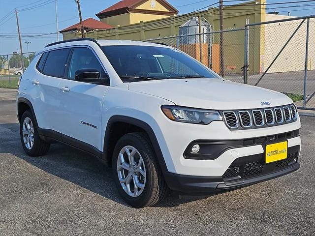 2024 Jeep Compass COMPASS LATITUDE 4X4