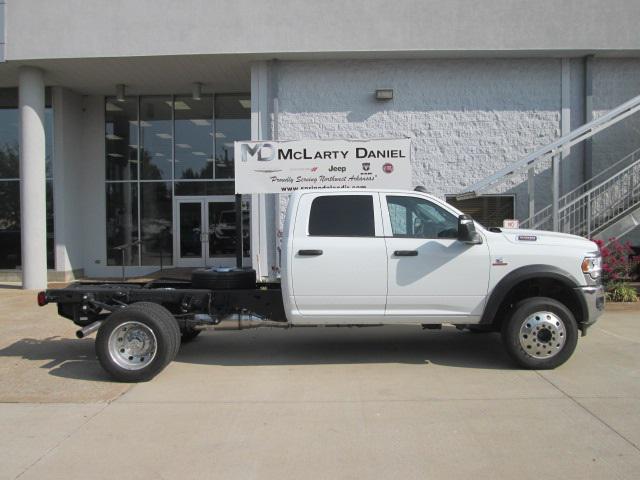 2024 RAM Ram 5500 Chassis Cab RAM 5500 TRADESMAN CHASSIS CREW CAB 4X4 60 CA