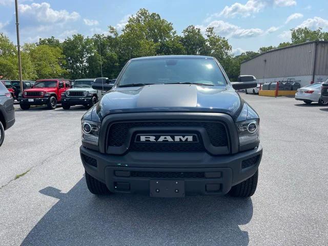 2024 RAM Ram 1500 Classic RAM 1500 CLASSIC WARLOCK CREW CAB 4X4 57 BOX