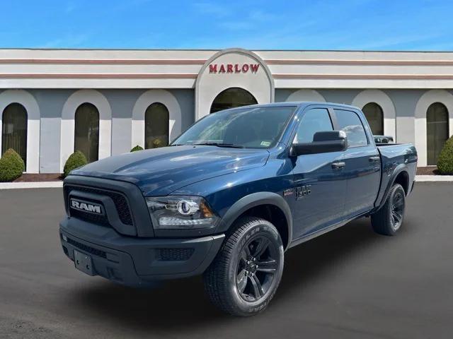 2024 RAM Ram 1500 Classic RAM 1500 CLASSIC WARLOCK CREW CAB 4X4 57 BOX