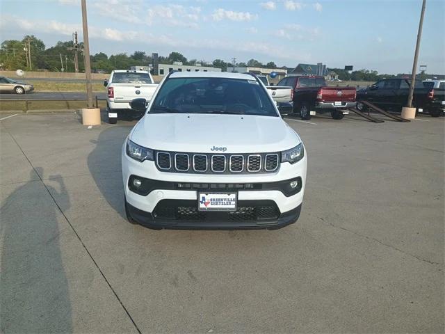 2024 Jeep Compass COMPASS LATITUDE 4X4