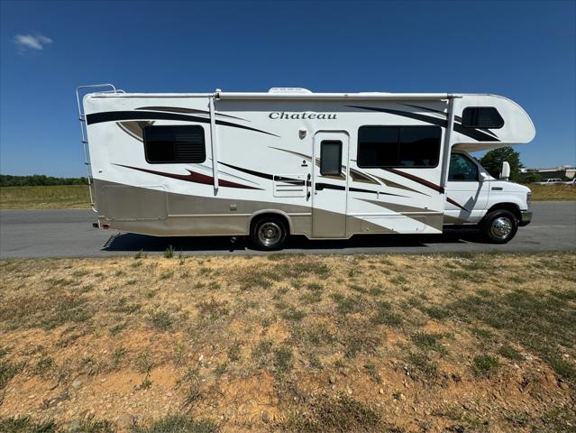 2011 Ford E-350 Cutaway E-350 SD