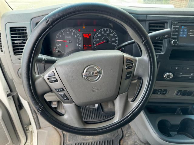 2020 Nissan 3500 SL Standard Roof V8