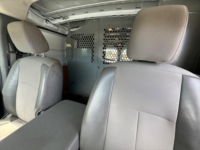 2020 Nissan 3500 SL Standard Roof V8