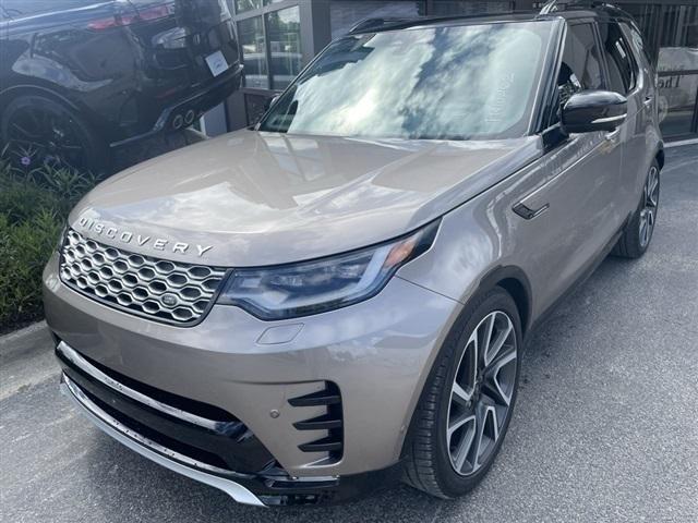 2024 Land Rover Discovery P360 Metropolitan Edition