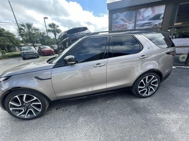 2024 Land Rover Discovery P360 Metropolitan Edition