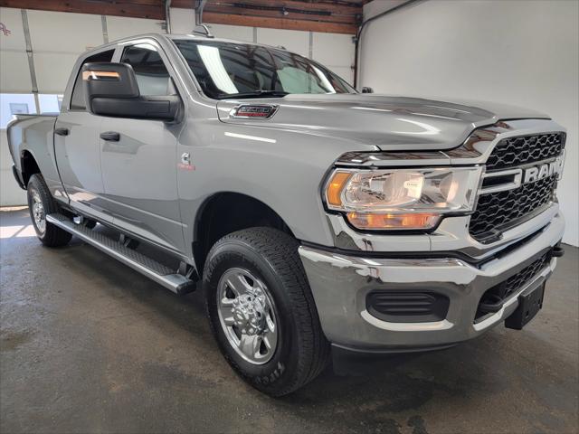 2023 RAM Ram 2500 RAM 2500 TRADESMAN CREW CAB 4X4 64 BOX