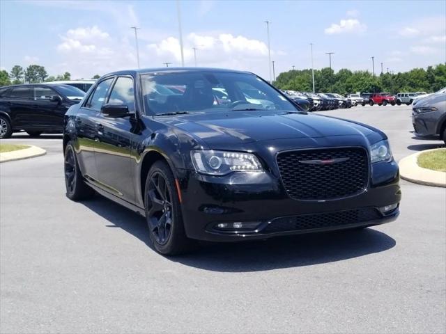 2022 Chrysler 300 S 2022 Chrysler 300 S