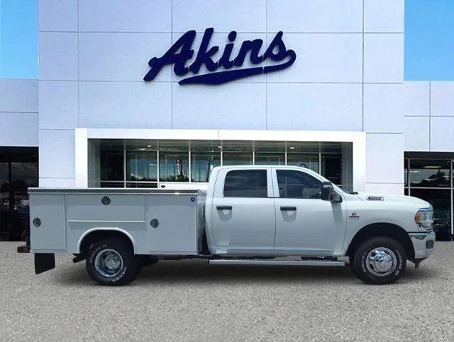 2024 RAM Ram 3500 Chassis Cab RAM 3500 TRADESMAN CREW CAB CHASSIS 4X4 60 CA