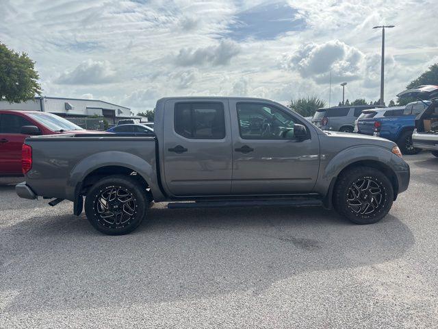 2021 Nissan Frontier Crew Cab SV 4x4