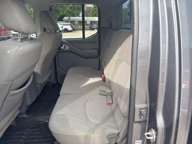 2021 Nissan Frontier Crew Cab SV 4x4