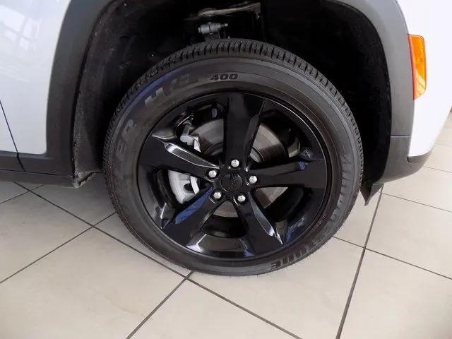 2024 Jeep Grand Cherokee L Altitude X 4x4