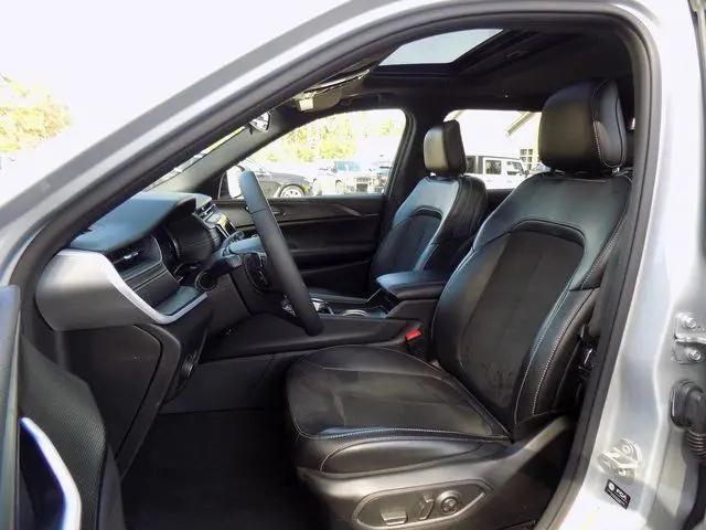 2024 Jeep Grand Cherokee L Altitude X 4x4