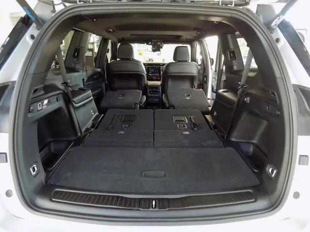 2024 Jeep Grand Cherokee L Altitude X 4x4