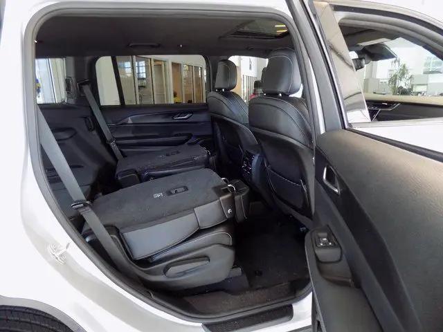 2024 Jeep Grand Cherokee L Altitude X 4x4