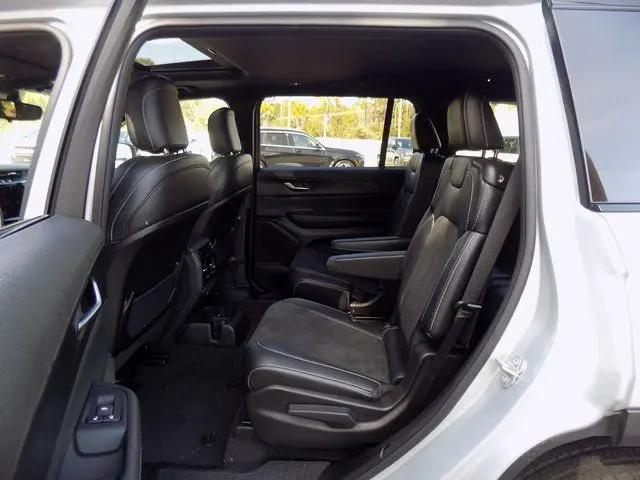 2024 Jeep Grand Cherokee L Altitude X 4x4