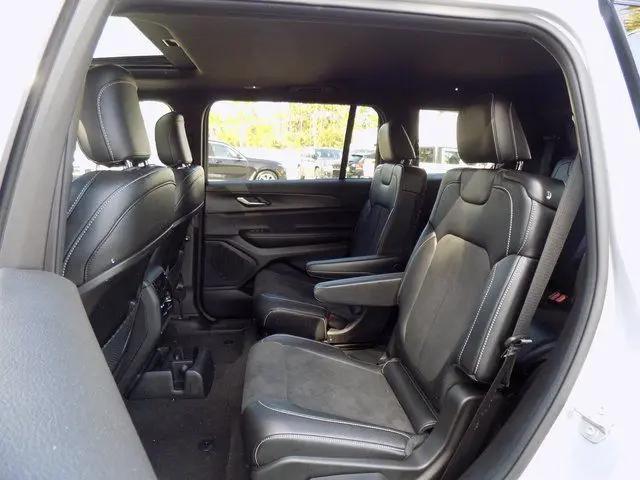 2024 Jeep Grand Cherokee L Altitude X 4x4