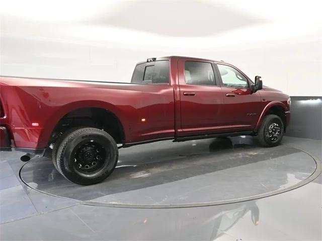 2024 RAM Ram 3500 RAM 3500 LIMITED CREW CAB 4X4 8 BOX